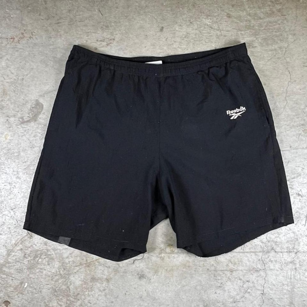 Vintage 90s Black Reebok athletic shorts Size women's Large or men's‎ Medium